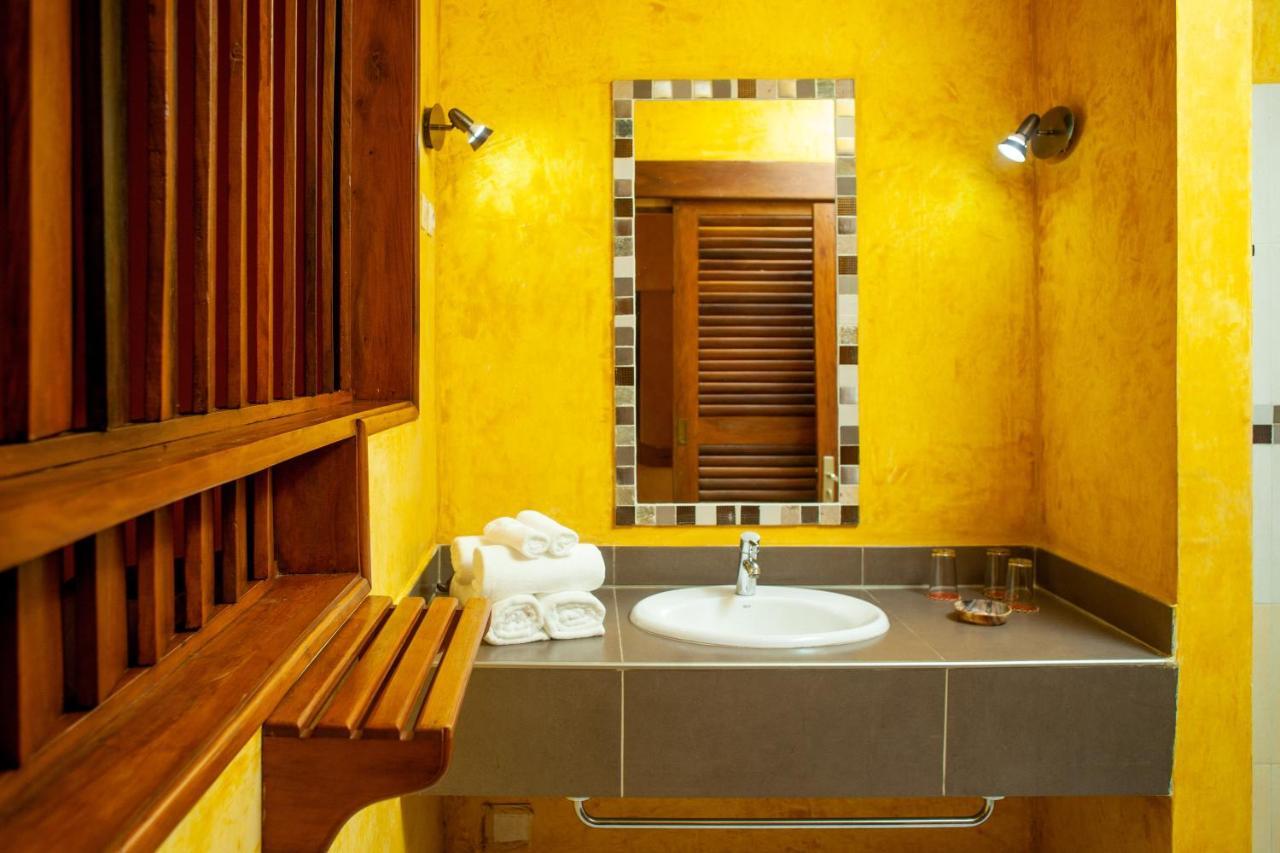 Vanila Hotel&Spa Ambaro Esterno foto